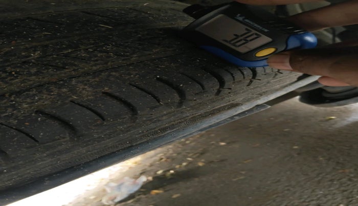 2015 Renault Lodgy 85 PS RXZ, Diesel, Manual, 2,59,736 km, tyre