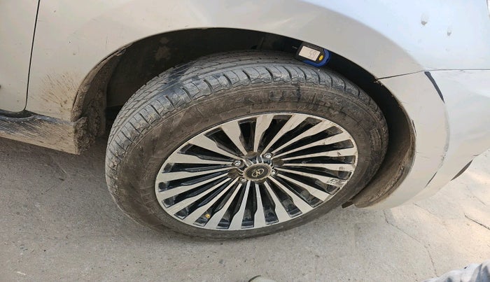 2019 Maruti Swift VXI, Petrol, Manual, 1,12,299 km, tyre