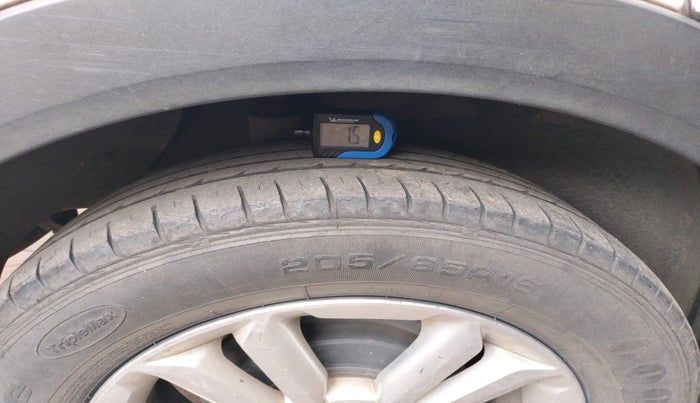 2016 Hyundai Creta SX PLUS 1.6 PETROL, Petrol, Manual, 88,967 km, tyre