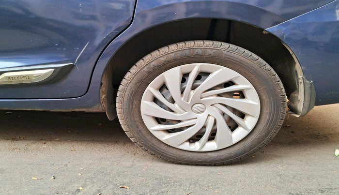 2020 Maruti Ertiga VXI CNG, Petrol, Manual, 1,04,474 km, tyre