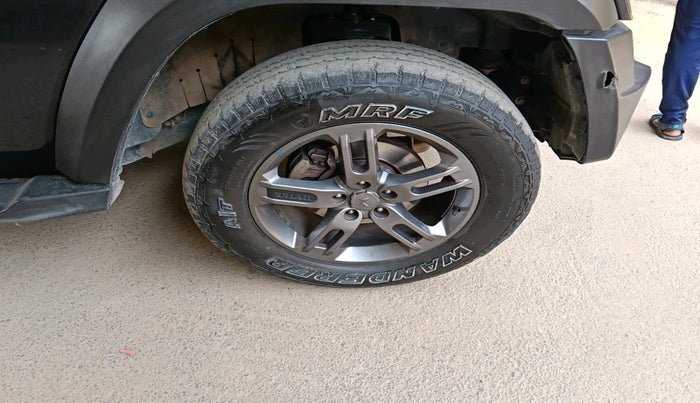 2022 Mahindra Thar LX D 4*4 MT HT, Diesel, Manual, 56,299 km, tyre