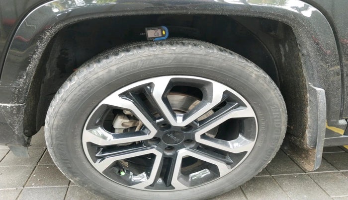 2022 Jeep Compass MODEL S (O) DIESEL 4X4 AT, Diesel, Automatic, 32,590 km, tyre