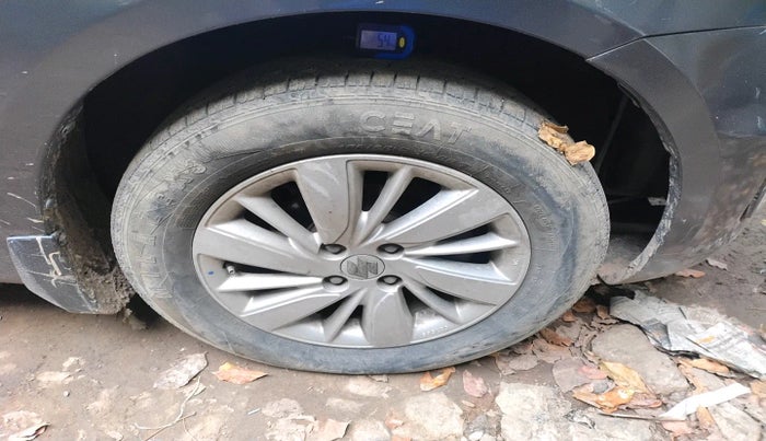 2014 Maruti Swift ZDI, Diesel, Manual, 89,848 km, tyre