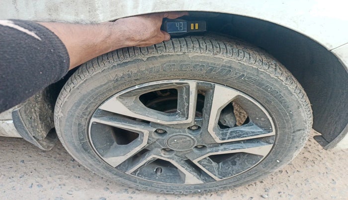 2019 Tata Tiago XZ PLUS PETROL, Petrol, Manual, 73,441 km, tyre