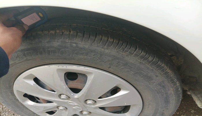 2012 Hyundai i10 SPORTZ 1.2 AT, Petrol, Automatic, 1,17,338 km, tyre