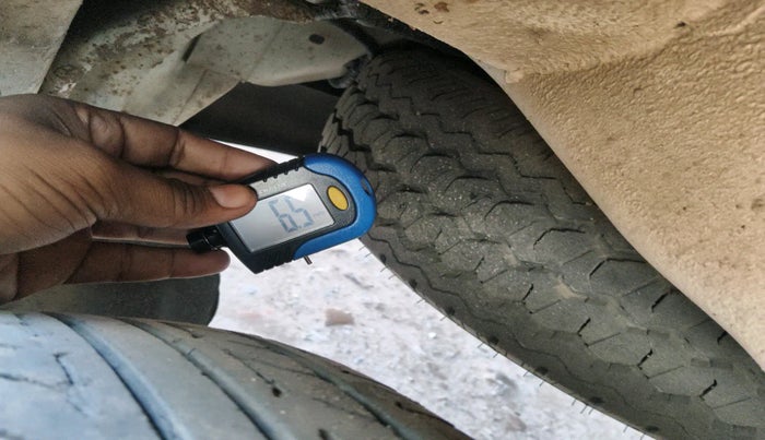 2020 Maruti Eeco 5 STR WITH A/C+HTR, Petrol, Manual, 1,16,290 km, tyre