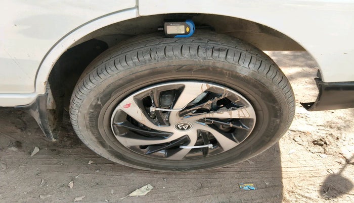 2020 Maruti Eeco 5 STR WITH A/C+HTR, Petrol, Manual, 1,16,290 km, tyre