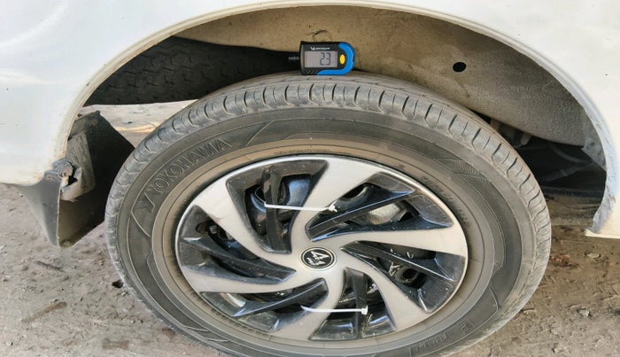 2020 Maruti Eeco 5 STR WITH A/C+HTR, Petrol, Manual, 1,16,290 km, tyre