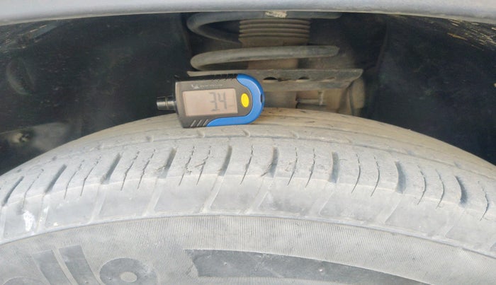 2021 Tata Harrier XZA PLUS 2.0L, Diesel, Automatic, 65,442 km, tyre