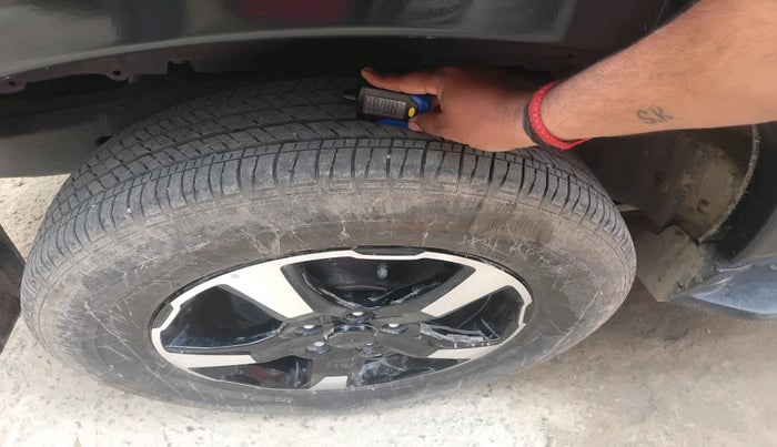 2024 Mahindra SCORPIO CLASSIC S11 7STR, Diesel, Manual, 15,724 km, tyre