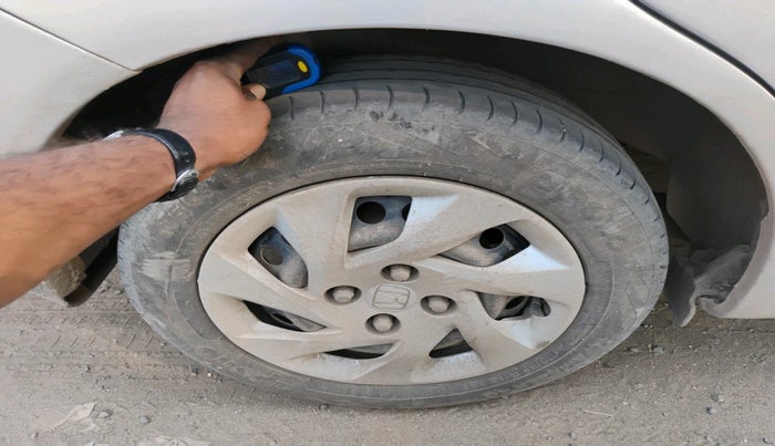 2014 Honda Amaze 1.5L I-DTEC S, Diesel, Manual, 1,45,469 km, tyre