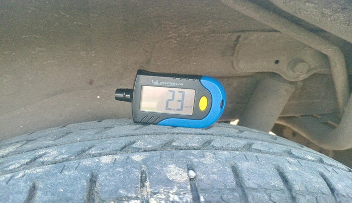 2016 Maruti Wagon R 1.0 VXI, Petrol, Manual, 1,86,750 km, tyre