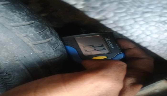 2016 Maruti Wagon R 1.0 VXI, Petrol, Manual, 1,86,750 km, tyre