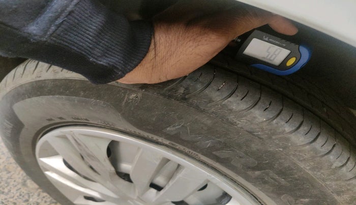 2024 Maruti Swift LXi, Petrol, Manual, 15,637 km, tyre