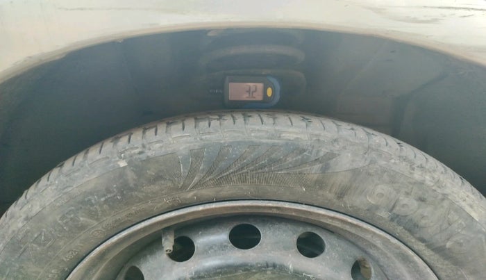 2015 Chevrolet Sail 1.2 LS, Petrol, Manual, 73,155 km, tyre