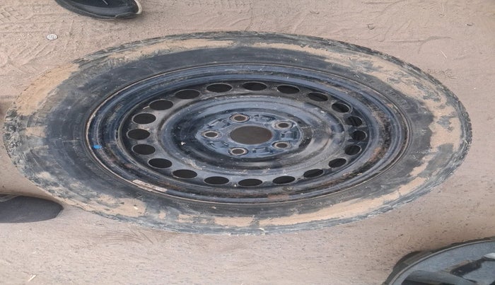 2019 Maruti Vitara Brezza VDI, Diesel, Manual, 1,28,489 km, tyre