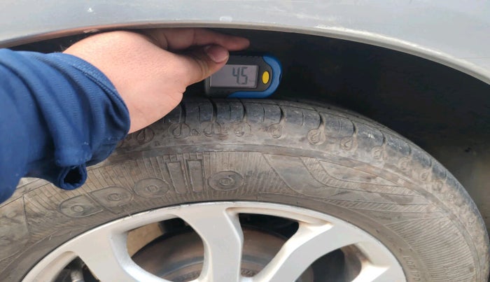 2015 Honda Amaze 1.2L I-VTEC VX AT, Petrol, Automatic, 44,028 km, tyre