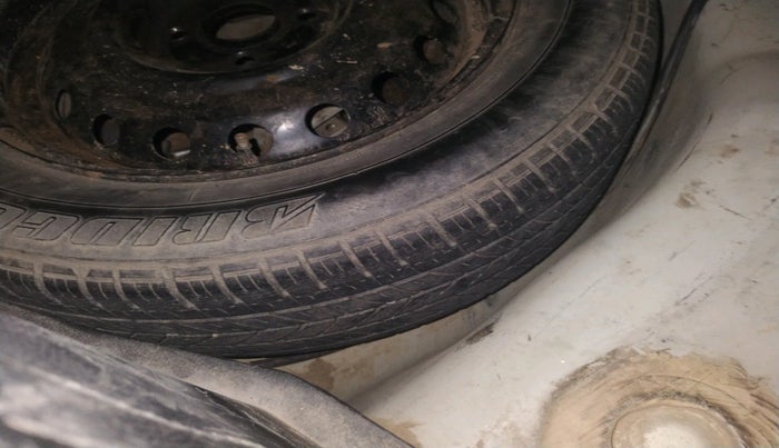 2017 Maruti Swift LDI, Diesel, Manual, 1,08,132 km, tyre