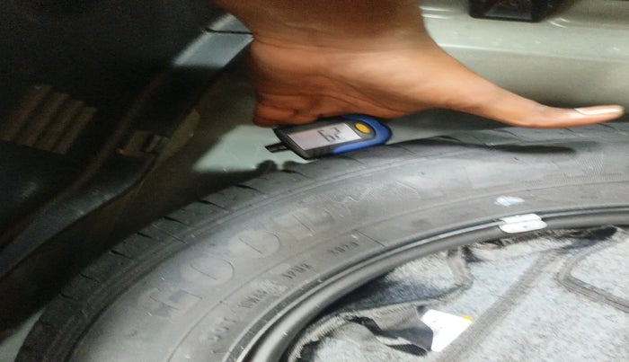 2023 KIA SONET HTX 1.0 DCT, Petrol, Automatic, 25,165 km, tyre