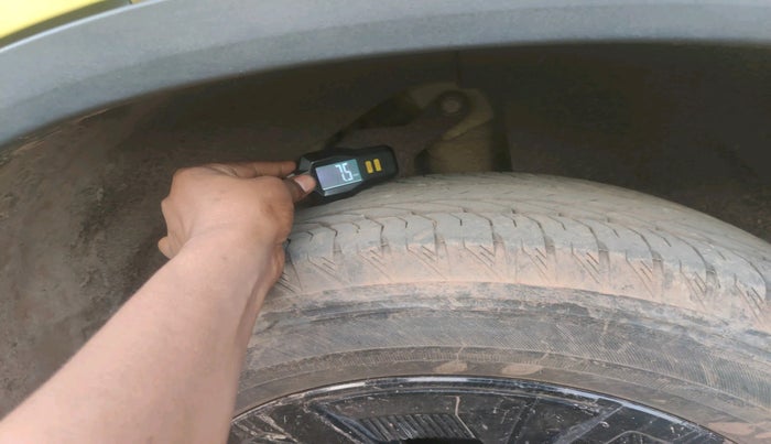 2023 Tata Harrier FEARLESS PLUS DUAL TONE AT, Diesel, Automatic, 17,148 km, tyre