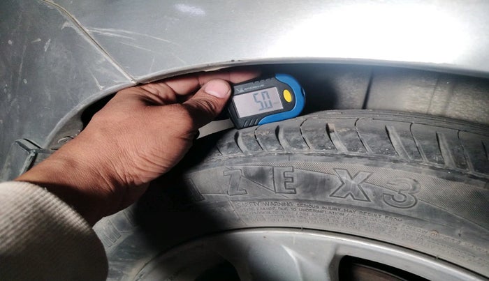 2011 Honda City 1.5L I-VTEC V MT, Petrol, Manual, 1,32,531 km, tyre