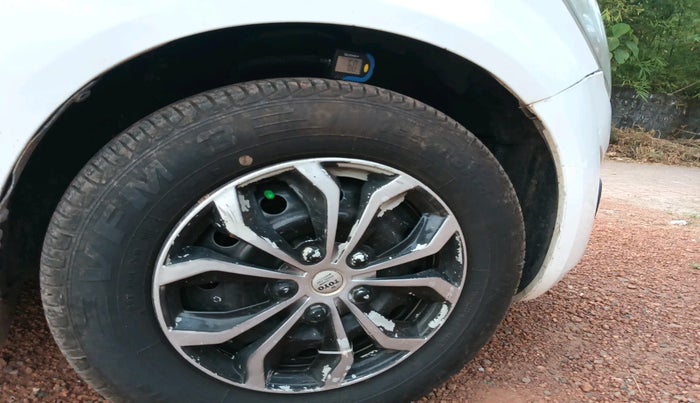 2013 Maruti Ritz LXI, Petrol, Manual, 1,05,273 km, tyre