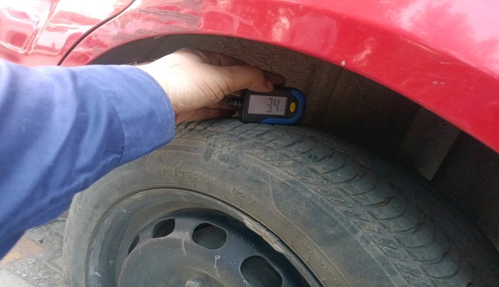 2010 Ford Figo TITANIUM 1.2 PETROL, Petrol, Manual, 1,18,208 km, tyre