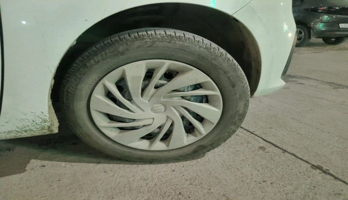 2025 Maruti Ertiga VXi (O), Petrol, Manual, 30,951 km, tyre