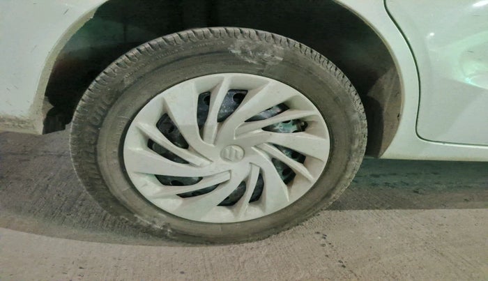 2025 Maruti Ertiga VXi (O), Petrol, Manual, 30,951 km, tyre