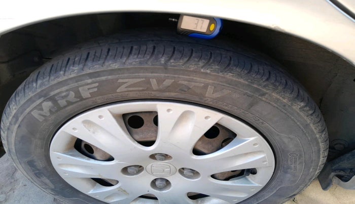 2017 Honda Amaze 1.2L I-VTEC S, Petrol, Manual, 86,129 km, tyre