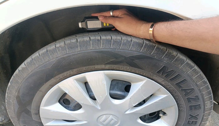 2012 Maruti Swift Dzire VDI, Diesel, Manual, 1,00,320 km, tyre