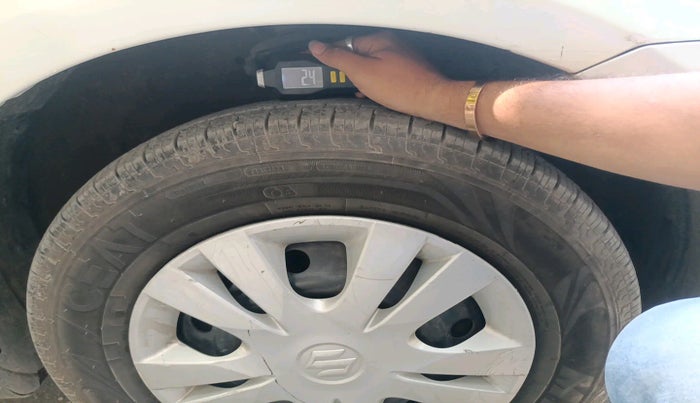 2012 Maruti Swift Dzire VDI, Diesel, Manual, 1,00,320 km, tyre