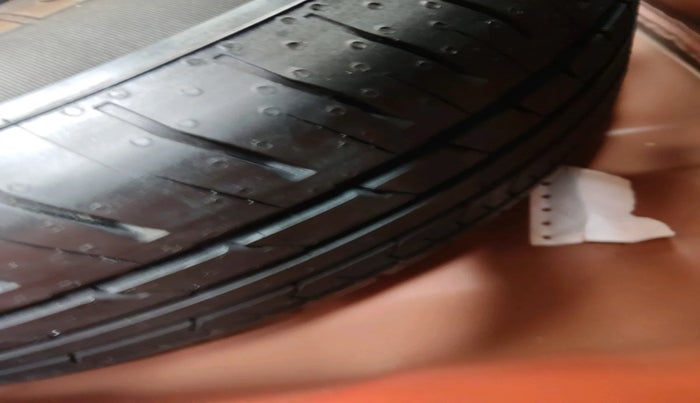 2019 Hyundai VENUE SX PLUS 1.0 TURBO DCT, Petrol, Automatic, 21,063 km, tyre