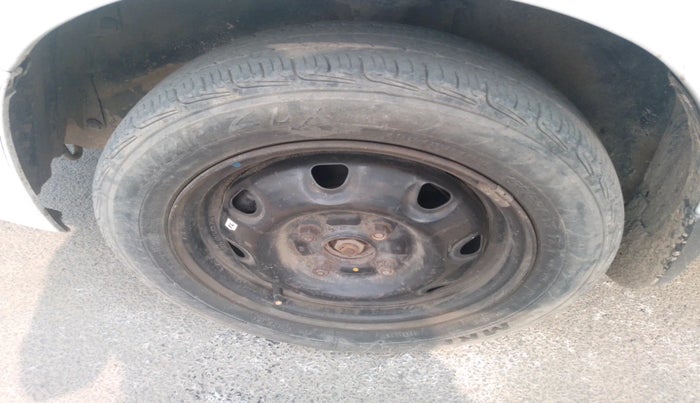 2014 Maruti Alto K10 VXI, Petrol, Manual, 1,03,060 km, tyre