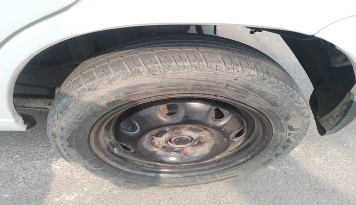 2014 Maruti Alto K10 VXI, Petrol, Manual, 1,03,060 km, tyre