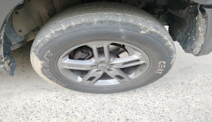 2021 Mahindra Thar LX PETROL HT 4WD AT, Petrol, Automatic, 57,007 km, tyre