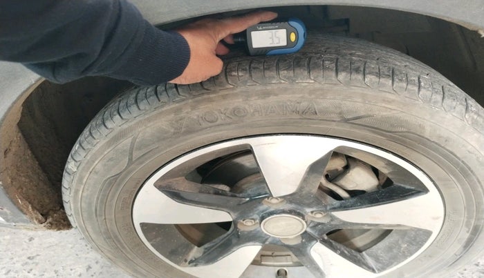 2019 Tata NEXON XMA PETROL, Petrol, Automatic, 1,04,499 km, tyre