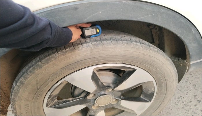 2019 Tata NEXON XMA PETROL, Petrol, Automatic, 1,04,499 km, tyre