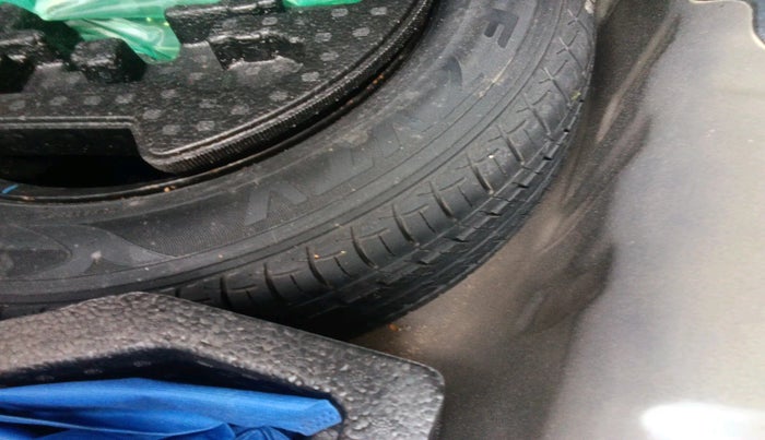 2017 Maruti Ciaz ZETA 1.4  MT PETROL, Petrol, Manual, 57,166 km, tyre