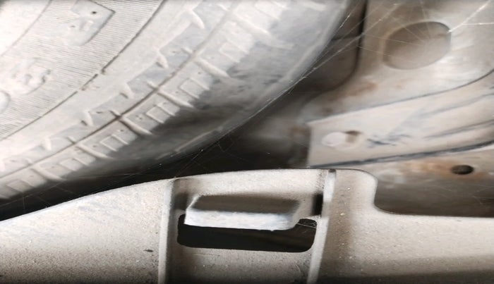 2013 Maruti Wagon R 1.0 LXI CNG, Petrol, Manual, 73,316 km, tyre