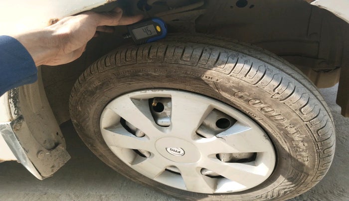 2013 Maruti Wagon R 1.0 LXI CNG, Petrol, Manual, 73,316 km, tyre