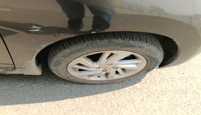 2015 Honda Jazz 1.2L I-VTEC V, Petrol, Manual, 65,757 km, tyre