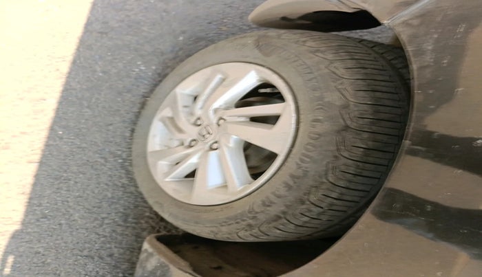 2015 Honda Jazz 1.2L I-VTEC V, Petrol, Manual, 65,757 km, tyre