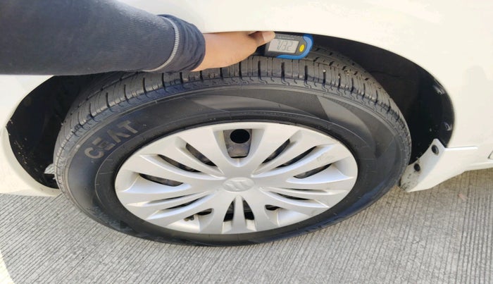 2014 Maruti Ertiga VXI CNG, Petrol, Manual, 75,405 km, tyre