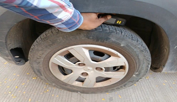 2017 Renault Kwid RXT 1.0 AMT, Petrol, Automatic, 46,534 km, tyre