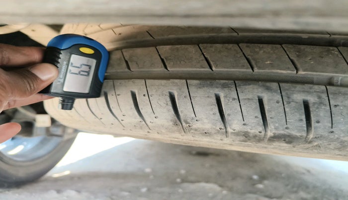 2021 Hyundai ALCAZAR PLATINUM 1.5 MT 7STR, Diesel, Manual, 37,260 km, tyre