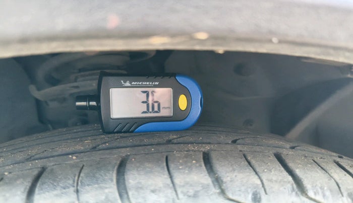 2019 Ford FREESTYLE TITANIUM 1.2 PETROL, Petrol, Manual, 88,000 km, tyre