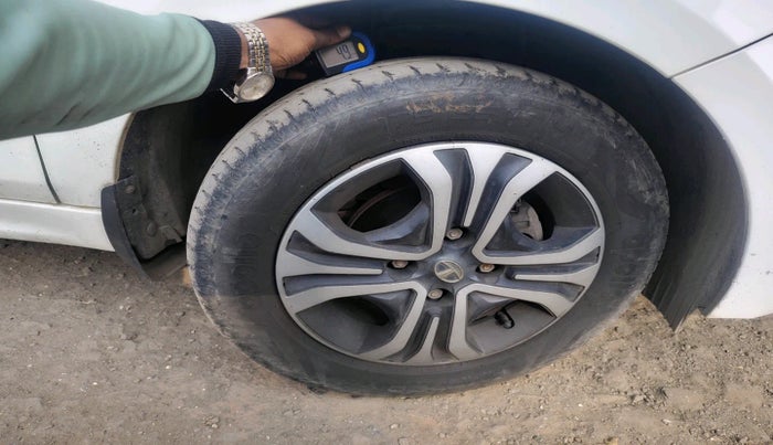 2022 Tata Tiago XT CNG, Petrol, Manual, 15,389 km, tyre