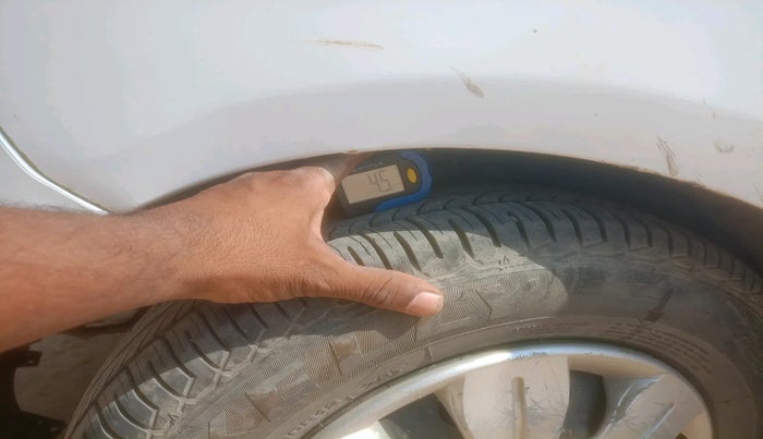 2010 Hyundai i10 MAGNA 1.2, Petrol, Manual, 99,666 km, tyre