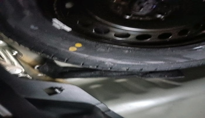 2024 Toyota Glanza V, Petrol, Manual, 25,590 km, tyre